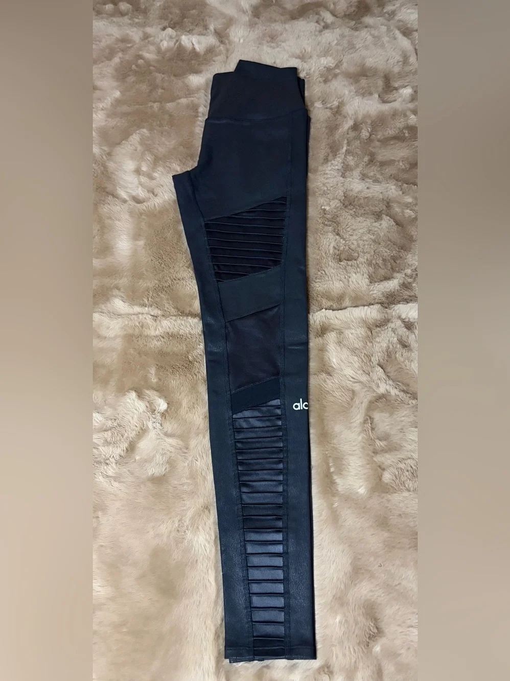 ALO Yoga Moto-Panel Black Jeggings with Ribbed Accents